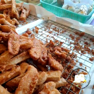 แป้งกล้วยทอดสำเร็จรูป กรอบ อร่อย ไม่อมน้ำมัน 2 กิโลกรูม แป้งกล้วยทอดสำเร็จรูป กล้วยแขก แป้งขนม มันทอด เผือกทอด