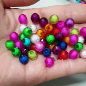 ลูกปัดทับทิม รูประมาณ 2x7 มิล คละสี ลูกปัด ขนาด 8x7x270 มิล