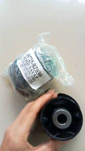 BOSH SAYAP BUSHING ARM TOYOTA AGYA/AYLA DAIHATSU BELAKANG ORIGINAL