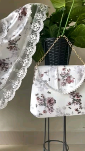 Mukena 2in1 Armani Anggur: Desain Elegan & Berkualitas Tinggi