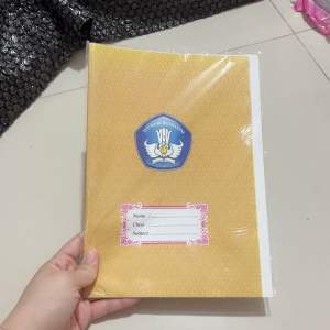 Sampul Buku Garuda Coklat Kwarto / Boxy 80gr