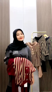 Setelan Wanita Motif Salur - Setelan Katun Rayon Twill - Celana Polos -Setelan Wanita Terbaru !