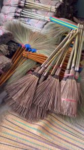 ไม้กวาด 120 เซ็นติเมตร 1 มัด 10 ด้าม ทางมะพร้าว ตัดปลาย