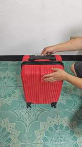 กระเป๋าเดินทางล้อลาก 20นิ้ว วัสดุABS+PC100% แข็งแรงทนทาน น้ำหนักเบา4ล้อการหมุน360องศา ขึ้นเครื่องได้