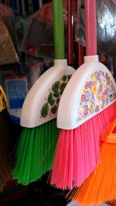 Sapu nilon/sapu plastik/sapu NAGOYA motif daun sama motif macan NAGOYA