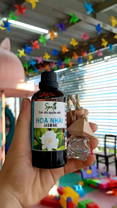 Tinh dầu nguyên chất Spa Hoa Nhài . Tặng kèm 1 vỏ treo xe . Hương thơm nhẹ nhàng thanh khiết