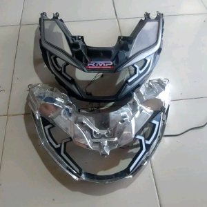 Desain Hexagonal & Aksesoris Motor Honda PCX