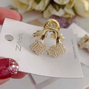 [SHIPS FROM MALAYSIA](Y51)ZAYA Premium QualityElegant Pearl 3cm Small Bair Claw/Clover/Butterfly/Star Fashion Hair Clip