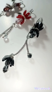 Peniti Bunga Berekor: Aksesoris Peniti Unik & Berkualitas