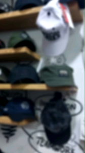 Topi Cardinal Casual