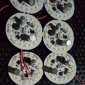 PROMO PAKET HEMAT LAMPU LED 15 watt bahan alumunium sudah lengkap dengan kabel harga promo PEMBELIAN ISI 6 PCS