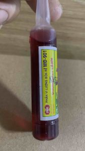 {GIÂM CHIẾT CÀNH} ống 10 ml phân bón vi lượng MĐ -901 dùng ngâm hoặc nhúng cành khi giâm chiết kích ra rễ mạnh bật chồi nhanh.