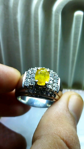 Cincin Batu Yellow Catam Natural: Desain Elegan untuk Acara Formal