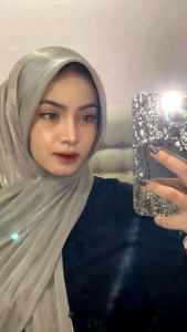 Hijab / Jilbab / YourYu Kerudung Pasmina Silk Rose Shimmer Premium