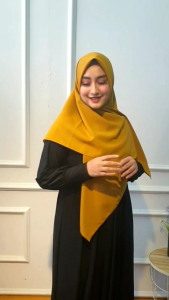 HIJAB SEGI EMPAT WOLFIS PREMIUM KUBUS