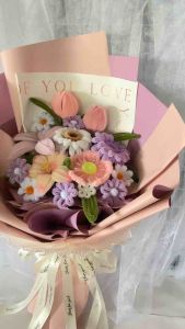 ช่อดอกไม้วาเลนไทน์ ของขวัญวันเกิดให้แฟน ของขวัญวันวาเลนไทน์ ของขวัญวันรับปริญญา ช่อดอกไม้กำมะหยี่ช่อใหญ่ ดอกทิวลิป ดอกลิลลี่ ช่อดอกไม้เจ้าสาว ช่อดอกไม้วันครบรอบ