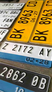 Flat Motor Berlogo Timbul Sepasang Warna Hitam Flat Motor Murah