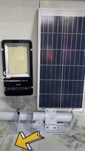 Đèn năng lượng mặt trời sân vườn đèn đường bàn chải 300w 400w 500w vỏ nhôm cao cấp điều khiển từ xa chống nước IP67 BH 2 năm