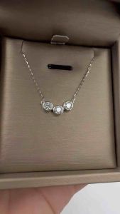 สร้อยคอฝังเพชร Moissanite (โมอีส) เม็ดละ 50 ตังค์ พร้อมใบเซอร์GRA