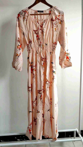 98860 LEYNNA MAXI DRESS – 98820 LAMIA FLORAL MAXI -DRESS LENGAN KIMONO – DRES ETNIC – BOHO DRESS – DRESS INDIA – DRESS CORAK – DRESS BUNGA- FASHION WANITA – IMPORT CHINA – FASHION IMPORT – BLOUSE WANITA – LONG DRESS FLOWER
