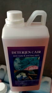 Sabun laundry wangi bunga sakura isi 1 liter