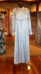 Elisa Dress by Dian Pelangi LIMITED EDITION Busana Muslim Baju Maxi Gamis Abaya Kaftan Gaun Outfit Busui Pesta Pernikahan Kondangan Casual Formal Wanita Hijaber Cantik Anggun Modis Modern Elegan Mewah Model Korea Terbaru Motif Batik Cap Kekinian