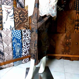 Rok Wiru Batik Wahyu Temurun Coklat Tua Bawahan Kebaya Pengantin Among Tamu Wisuda Lamaran