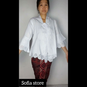 Atasan Kebaya Encim Moderen Laser Cut Lengan Terompet Warna Putih Aldora