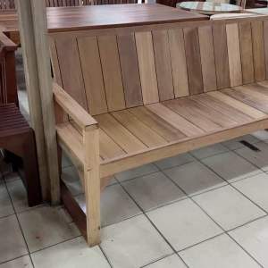 เก้าอี้ยาว 1.80 ม. ทำจากไม้เนื้อแข็ง แข็งแรง นั่งสบาย ส่งฟรีไม่เกิน 30 กม. จาก เจเจ เอ้าท์เลท