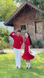 Set đồ đôi tình nhân tay dài dáng xoè cổ tim màu đỏ tươi trẻ