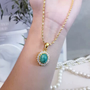 Xuping Kalung Liontin Batu Hijau Lapis Emas 24K Xds2610a