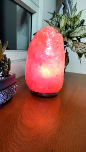 [HCM]Đèn đá muối himalaya loại 1(size 4-5kg)- Phong thủy-Trang trí- Tài lộc