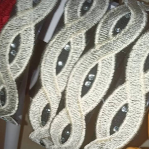 0 Vary Vase Bando Aesthetic Ikat Rambut Bordir Bertepi Lebar Gaya Korea Bando Poni Aksesoris Rambut Wanita