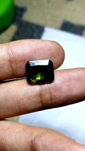 Batu akik sere asli bentuk kotak warna hijau