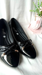 Sepatu Flat Balet Trendy: Desain Modern & Nyaman