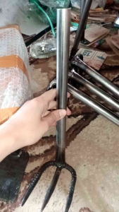 Satu Set Cangkul Mini & Garfu Mini Asli Pandai Besi Putera Daerah