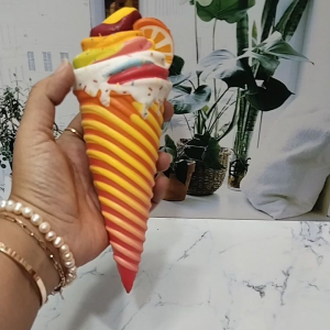 Squishy Es Cream: Kue Lembut Es Krim yang Menggugah Selera