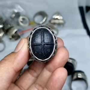 Cincin Batu Badar Besi Tapak Jalak Nempel Magnet Manmade (Tidak Asli)