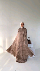 Mukena Dewasa Santorini Silk 2in1: Keunggulan dan Cara Menggunakannya