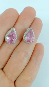 TANITTgems ต่างหูทองคําขาวประดับพลอยทัวร์มาลีนแท้สีชมพูทรงหยดน้ํา