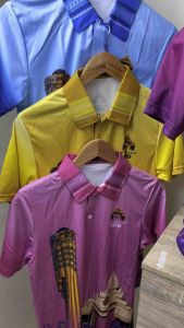 เสื้อม่วงลายหอโหวตสาเกต(ชาย) เสื้อโปโลลายหอโหวต