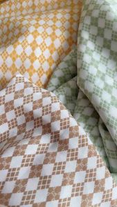 70cm x 1m5 vải lụa mango mềm mát may áo kiểu đồ bé (89)