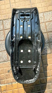 Yên xe Honda 67 - 68 form zin - đế sắt ôm bình xăng