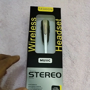 headset bluetooth wireless model Samsung
