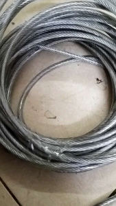 Dây cáp khóa xecáp khóa xe lõi thép bọc nhựachống cắt phi 8mm dài 5 mét