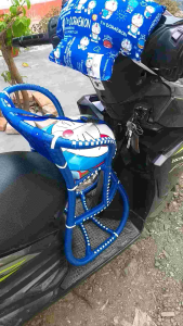 PAKET MURAH SATU PAKET Boncengan anak motor matic bahan rotan free sabuk pengaman dan bantal stang / dudukan motor matik / jok motor matic / bangku motor matic