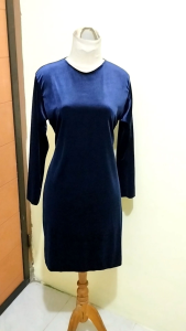 Baju Kurung Bludru Adat Kudus Warna Navy: Pilihan Modis untuk Acara Formal