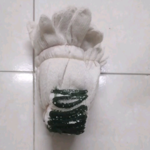 ถุงมือผ้าทอขอบเขียวตก QC ราคาถูก จำนวนจำกัด หมดแล้วหมดเลย 1มัด มี 12คู่