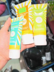 Azarine Hydrasoothe Sunscreen Gel SPF 45 PA +++ Ukuran Besar 50 ml Untuk Semua Jenis Kulit Tabir Surya Wajah Viral Lee Min Ho Prilly Latuconsina