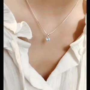 Kalung Titanium Kasandra Liontin Mata 1 Perak 925 Lapis Emas Putih Anti Karat Selamanya